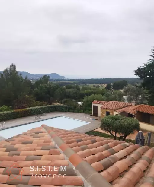 Maison La Cadière d'Azur 83 027 Architecte VALOUR Aix en PROVENCE pompe à chaleur eau chaude radiateur climatisation airzone